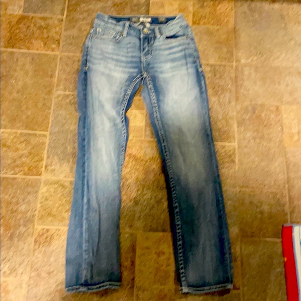 Men’s buckle jeans